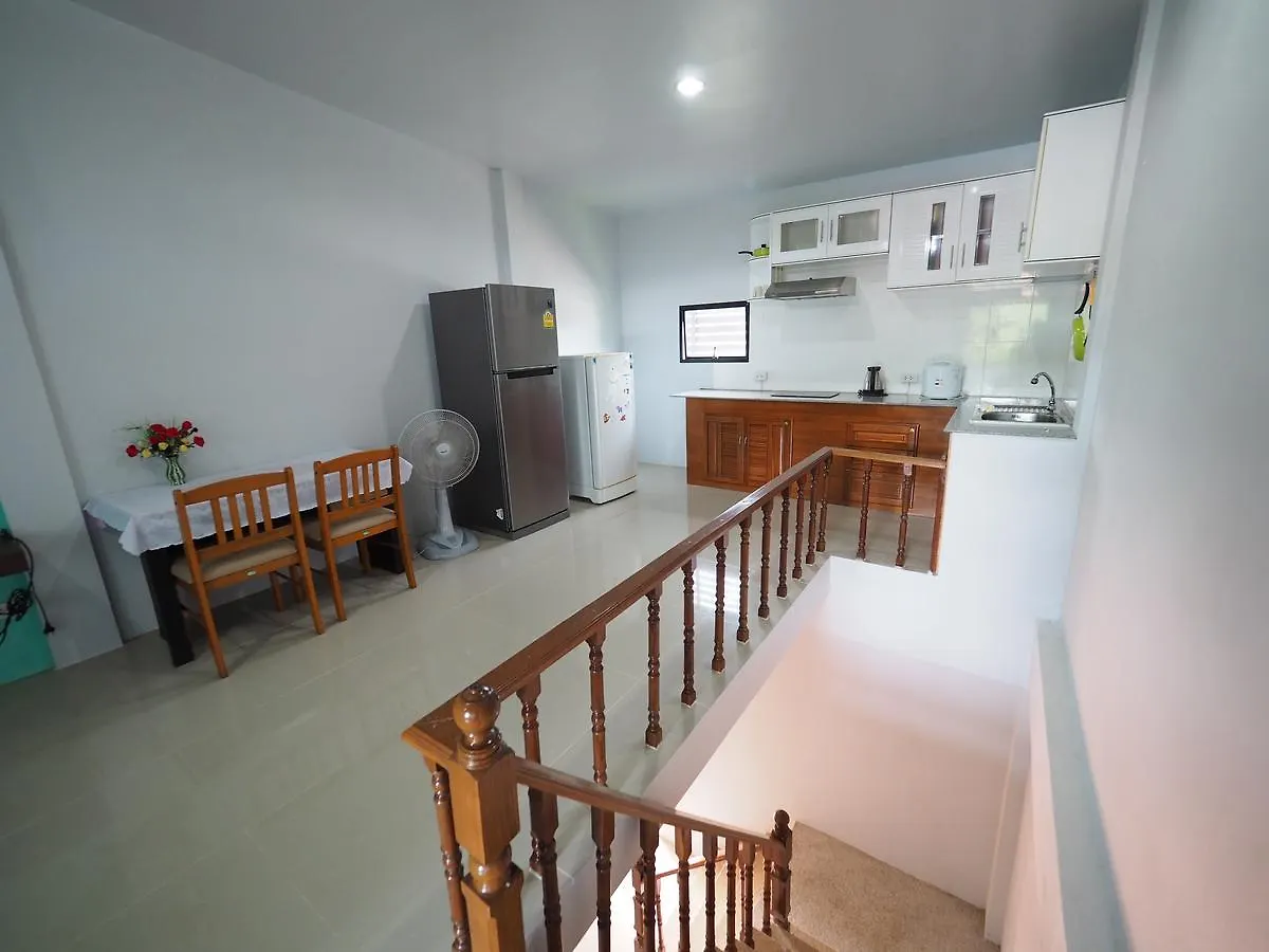 ** Apart-hotel Poonsap Apartment Ban Ai Dao Tailândia